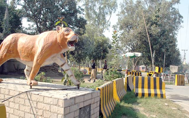 جاتی امراء سمیت9اہم مقامات کے باہر رکاوٹیں, ہائیکورٹ کا جواب طلب