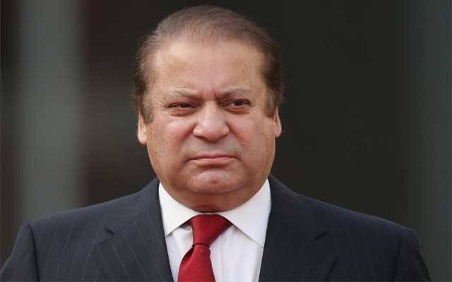 نواز شریف جلسے سے خطاب کرنے کیلئے گجرات روانہ 