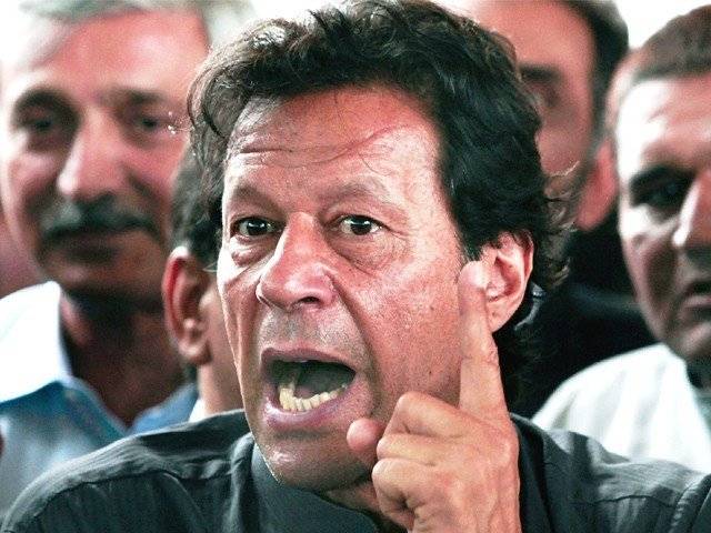 عمران خان نے لاہور میں قدم رکھتے ہی پنجاب حکومت پر تنقیدی نشتر برسا دیئے