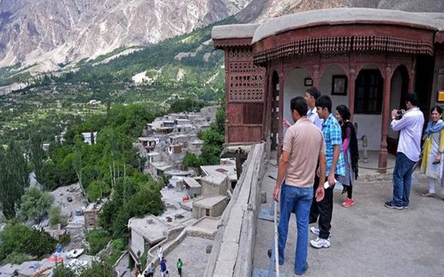 این سی او سی نے اہم شعبے پر پابندی برقرار رکھنے کا فیصلہ کر لیا