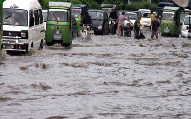 rain in Lahore