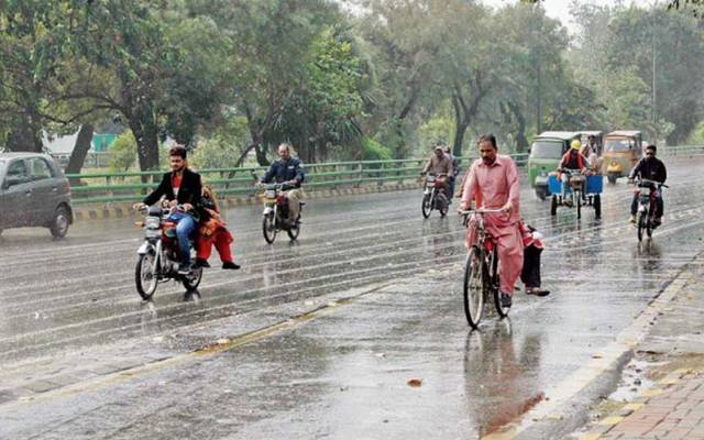 rain in Lahore