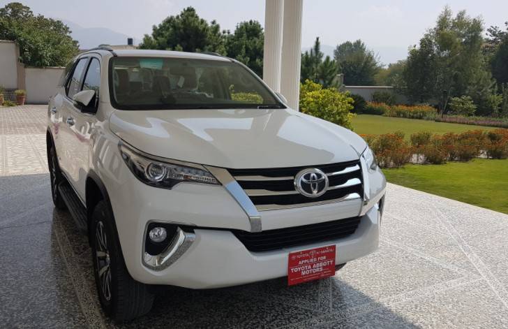  Toyota Fortuner In Pakistan