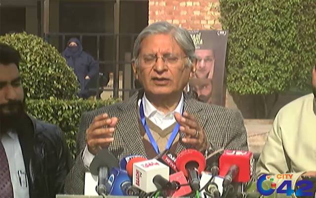 aitzaz ahsan media talk