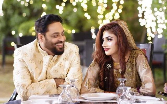 Amir Liaquat gifts car Dania Shah