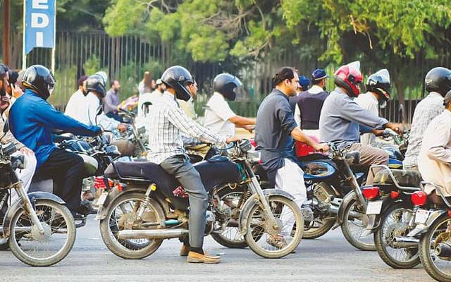 ٹریفک قوانین کی خلاف ورزیوں میں موٹرسائیکل سوار پہلے نمبر پر