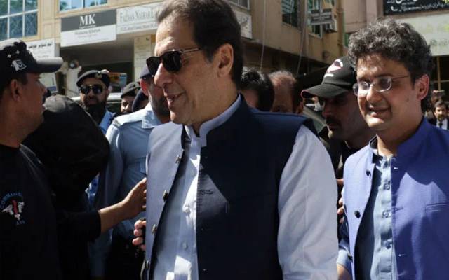 مجھ پر بس چاے میں روٹی ڈبو کر کھانے کا کیس بنانا رہ گیا؛عمران خان