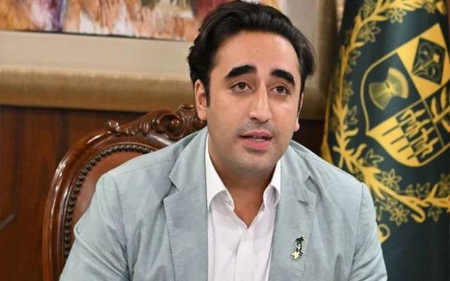 ’عمران خان نے باربارقانون کی خلاف ورزی کی جس پر انہیں جواب دینا ہوگا‘