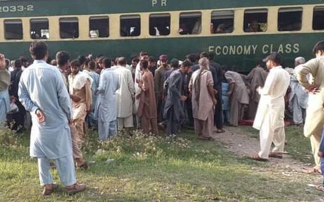 حالات سے تنگ شہری کی ٹرین نیچے لیٹ کر خودکشی