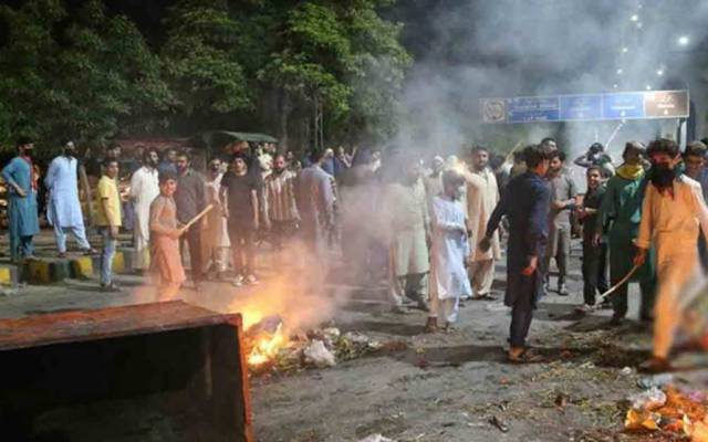 عسکری ٹاور حملہ، 8 نئے گرفتار ملزمان کو شناخت پریڈ کیلئےجوڈیشل ریمانڈ پر جیل بھجوا دیا گیا 