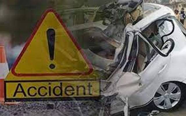 لاہور میں 283 ٹریفک حادثات، 300 افراد زخمی 