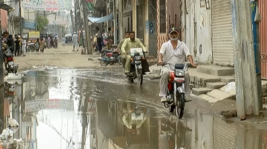 Fatehgarh Main Bazar Sewerage system collapsed, city42 