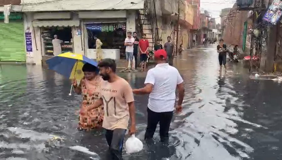 Anum Road Lahore, Rain Water, City42 