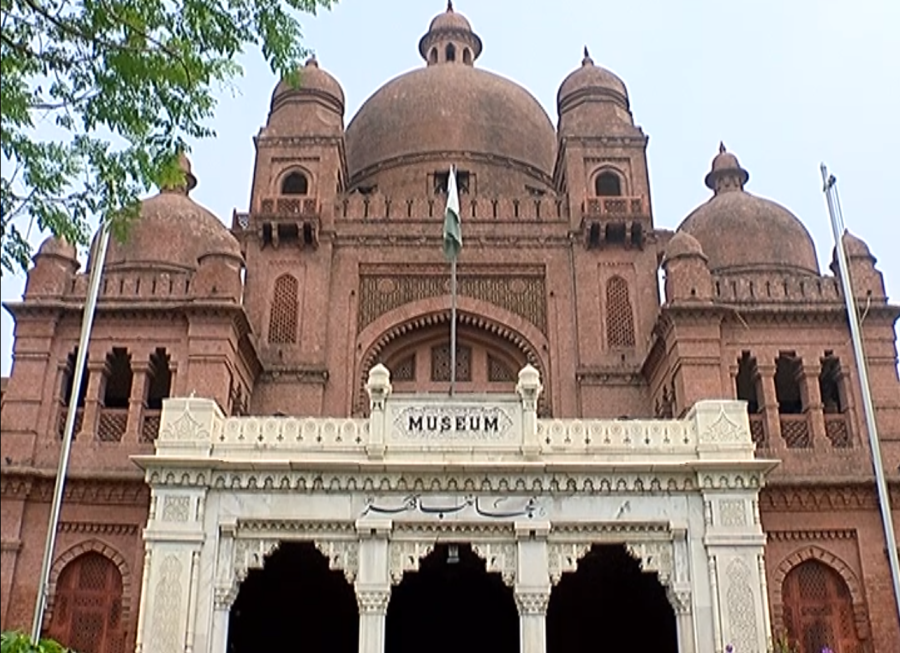 Lahore Museum , Photos compaction, Independence day 