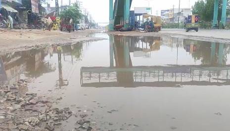 Gajumata Road, Sewerage system collapsed, city42 