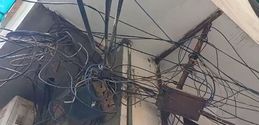 LESCO, Mismanagement of LESCO, Electricity low voltage, city42, Ichra,