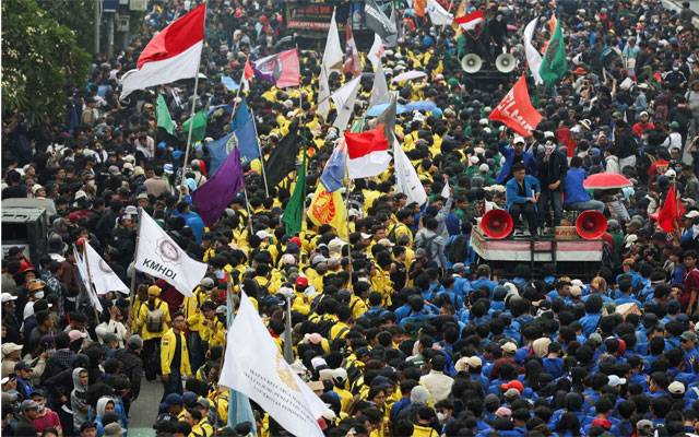 Jakarta Protests, Indonesia protests, Parliament under attack, city42, electoral amendments 