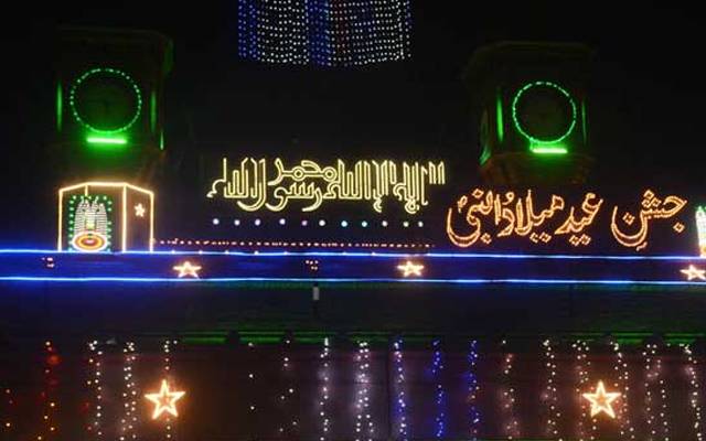 عید میلادالنبی ﷺ، لاہور میں دن کا آغاز 21 توپوں کی سلامی سے کیا گیا