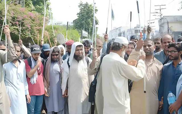 لاہور؛ نابینا افراد کا دھرنا 14ویں روز بھی جاری، متعدد بیمار 