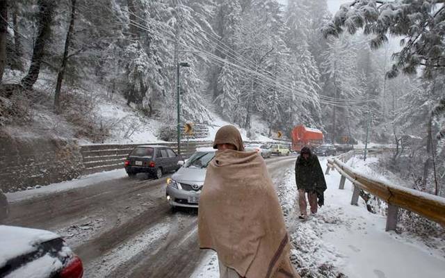 چلاس، بابو سر ٹاپ، ناران  روڈہر قسم کی ٹریفک کے لیے بند