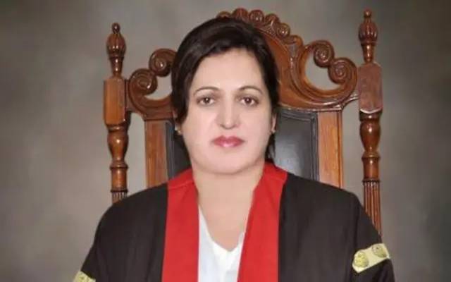  وکلاء اور سائلین کے لیے بڑی خبر ، چیف جسٹس لاہور ہائی کورٹ نے ماڈل ٹاؤن کہچری کے متعلق تنازع حل کردیا 