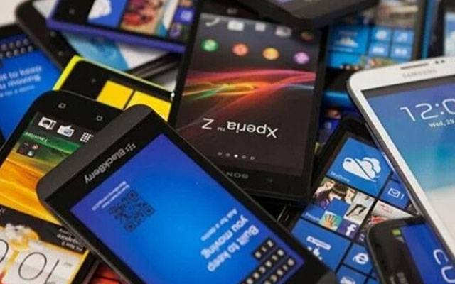 25 موبائل فونز ریکور کر کے اصل مالکان کے سپرد کر دیے گئے