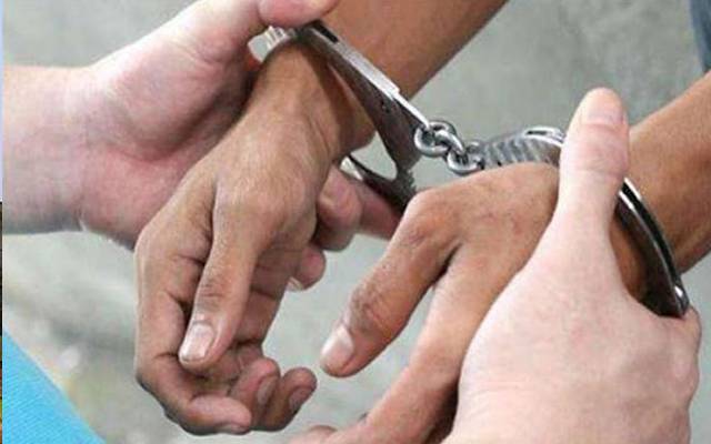 60 کلو ریلوے میٹریل چوری کرتے ملزم رنگے ہاتھوں گرفتار