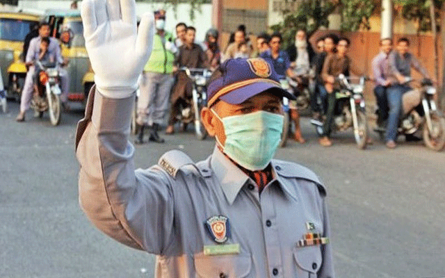 سینئر ٹریفک وارڈن کے عہدے پر ترقی پانے والے افسران کے اعزاز میں تقریب