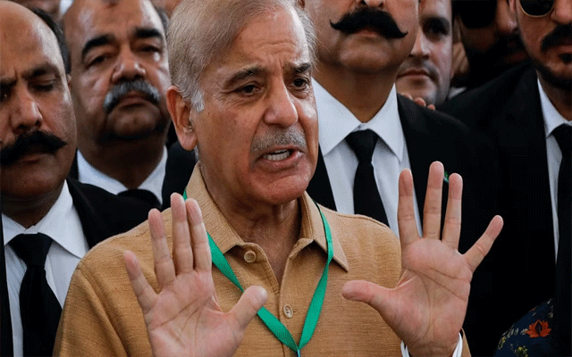 Shahbaz Sharif, Jinah Hose Visit Shahbaz Sharif, Prime Minister, Lahore, Services Hospital, police officers, City42 