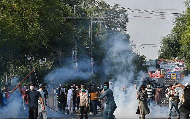 Bail granted to PTI female worker in Shadman Police Station blazing case, City42