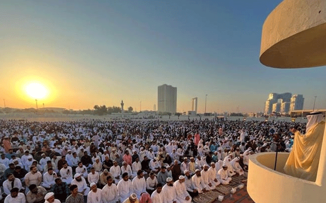 حکام نے ملک بھر میں شدید گرمی کے پیش نظر آج سے جمعہ کے خطبات کو مختصر کرنے کا حکم دے دیا ہے۔