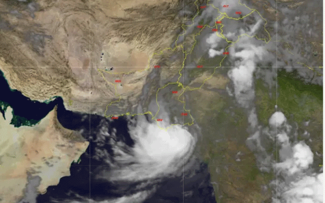 بحیرہ عرب :ممکنہ سمندری طوفان کے باعث کراچی میں ٹروپیکل سائیکلون الرٹ جاری