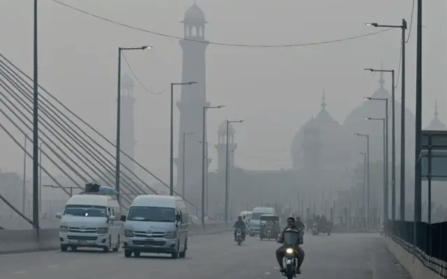 سموگ کی بگڑتی صورتحال،عوام پر نئی پابندیاں عائد